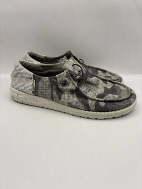 Hey Dude Wendy Camo Green Slip On Shoes Women Size 9